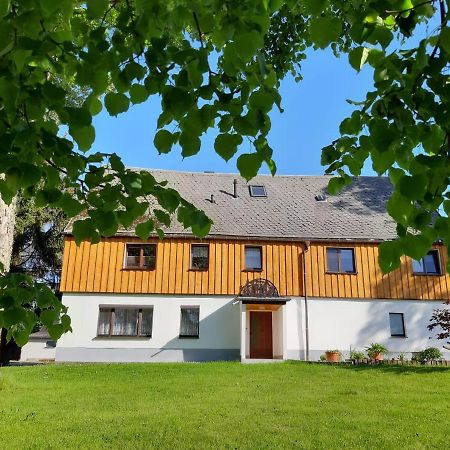 Familienfreundliche Ferienwohnung Zschorlau 외부 사진